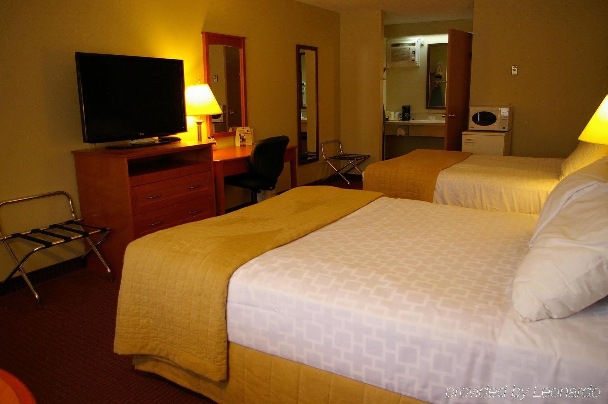 Surestay Plus Hotel By Best Western Salmon Arm Quarto foto